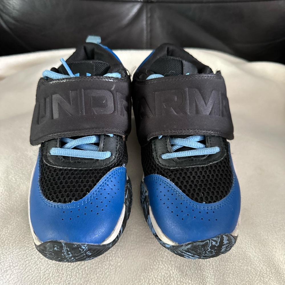Under Armour Kids Blue and Black Hook-and-Loop Sneakers